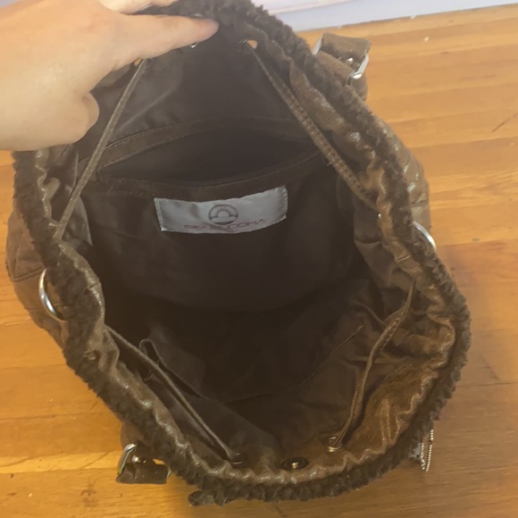 Quilted faux fur brown Big Buddha Santa Barbara women’s Handbag - Picture 9 of 14